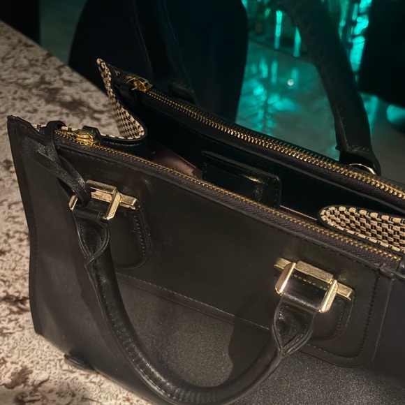 BLACK HANDBAG - Picture 4 of 4